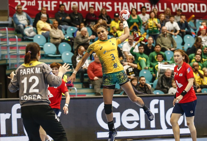 Mesmo desfalcado, Brasil estreia com empate no Mundial de Handebo