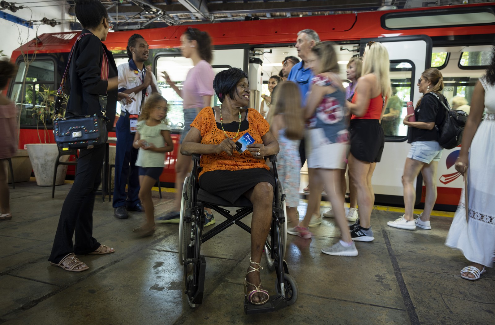 Eliana na estação de trem que leva ao Corcovado — Foto: Márcia Foletto