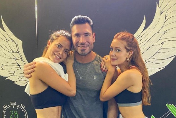 Suzana Sandoval, Rodrigo Sandoval e Marina Ruy Barbosa trinam em Trancoso (Foto: Reprodução/Instagram)