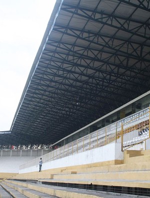 Reforma estádio Heriberto Hulse, Criciúma (Foto: Fernando Ribeiro / Criciúma E. C.)