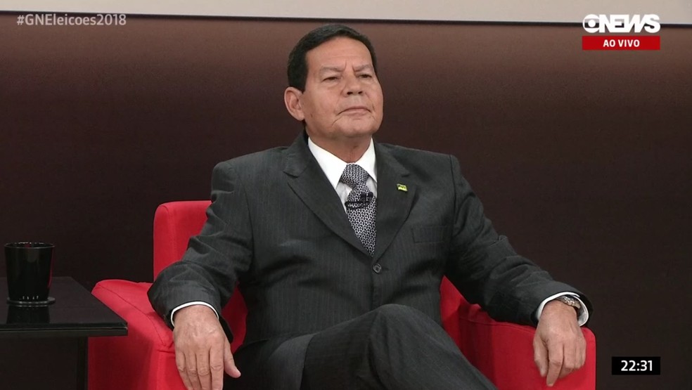 O candidato a vice-presidente na chapa de Jair Bolsonaro, general MourÃ£o (Foto: ReproduÃ§Ã£o/GloboNews)