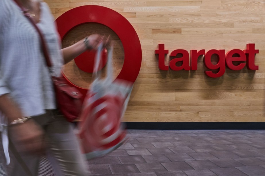 A rede de varejo Target está retirando produtos de sua linha Pride Collection das lojas e do site