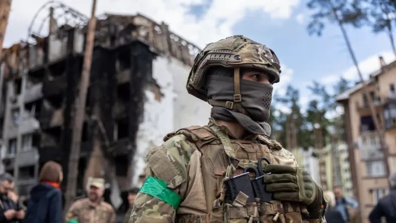 Segundo Panetta, as forças ucranianas têm que mostrar a Putin que ele não vencerá, apesar de toda a destruição que possa causar (Foto: Getty images via BBC News Brasil)