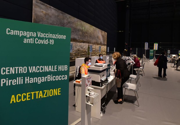 Campanha de vacinação contra a Covid-19 na Itália (Foto: Getty Images)