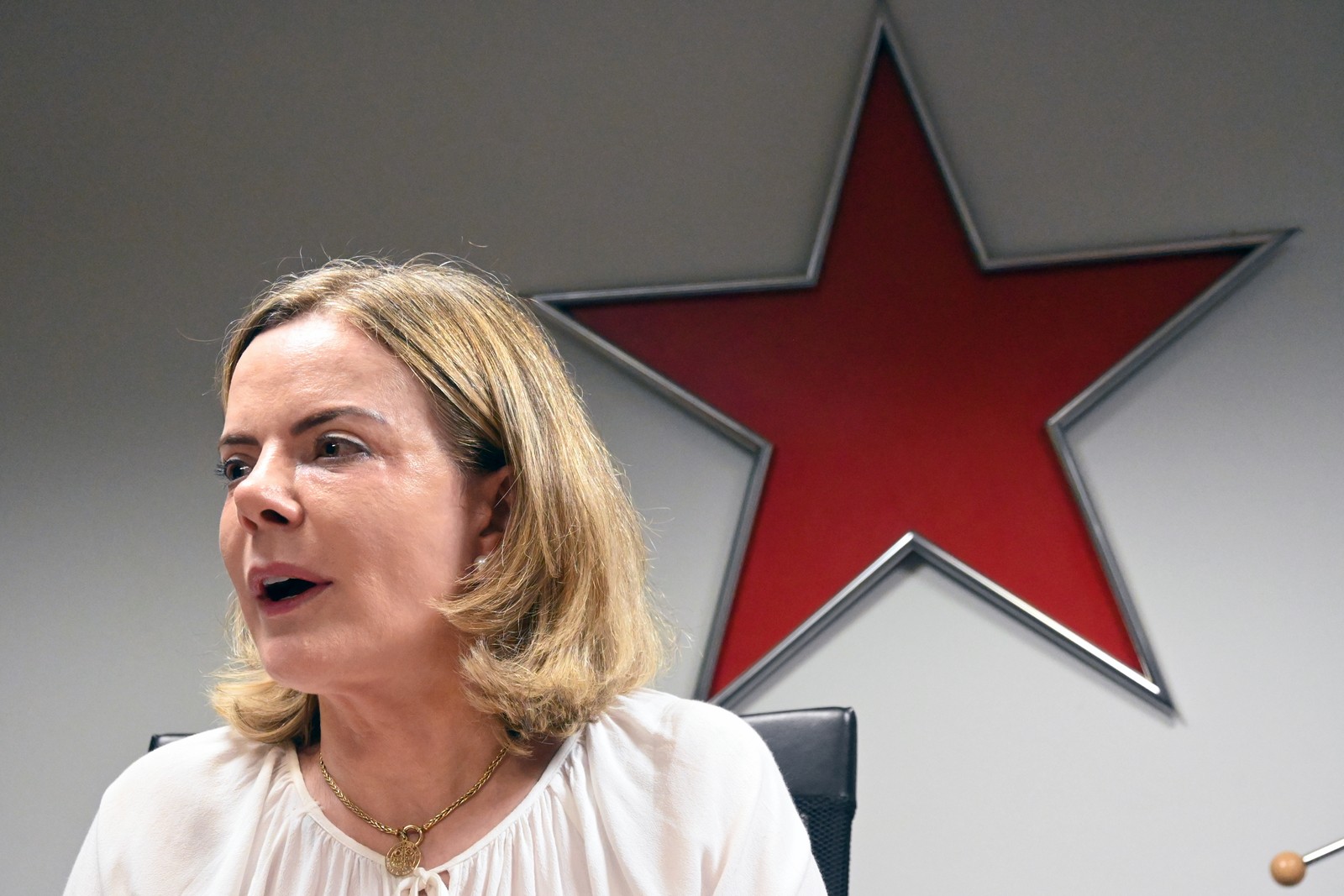Presidente do PT, Gleisi Hoffmann será titular na CPI do MST — Foto: Agência O Globo
