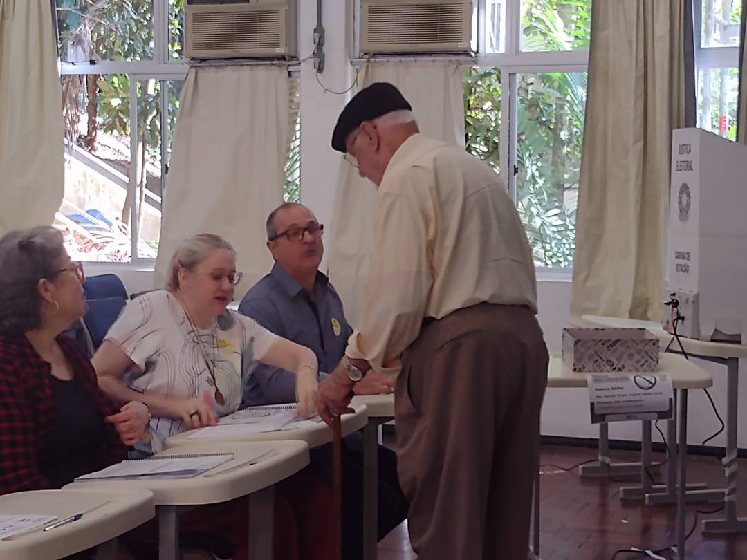 Blumenau: Haroldo Neitzke, 82 anos, votou neste domingo