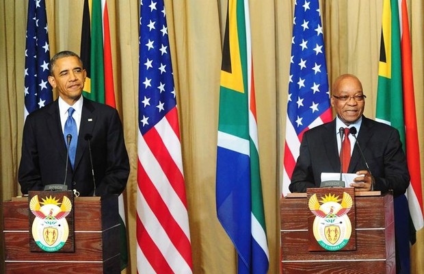 O presidente da África do Sul, Jacob Zuma, e o presidente americano, Barack Obama  (Foto: Agência EFE)