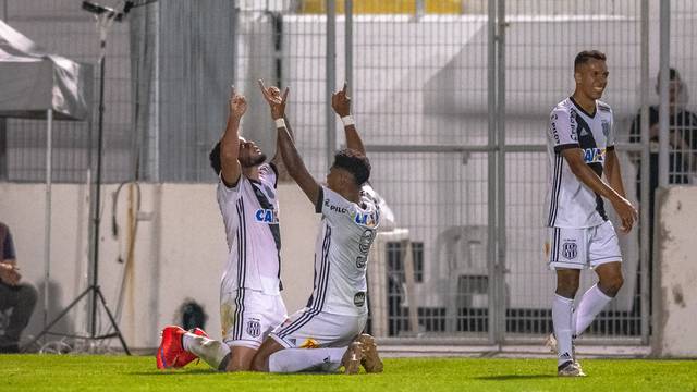 André Luis fez seu quinto gol na Série B 