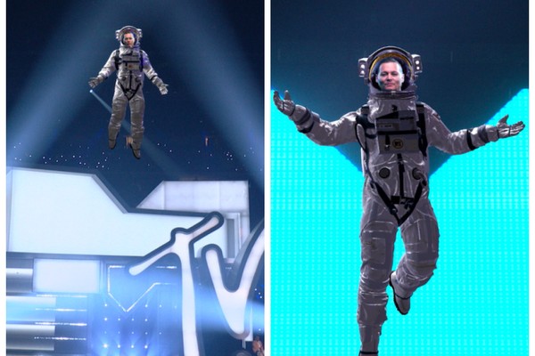 A participação do ator Johnny Depp, fantasiado de astronauta, no MTV VMA Awards 2022 (Foto: Getty Images)