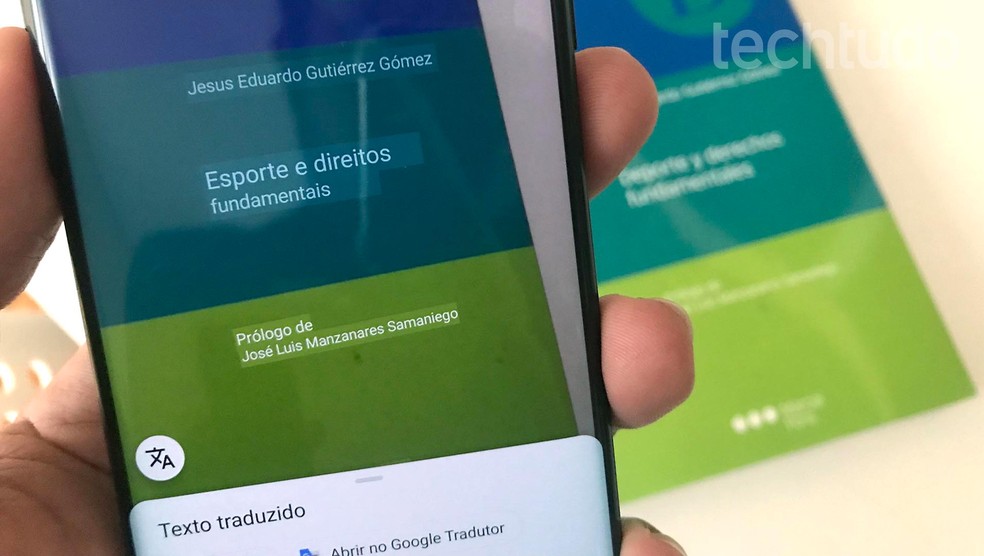 Google Lens pode traduzir de cinco jeitos diferentes, incluindo captura da câmera — Foto: Paulo Alves/TechTudo