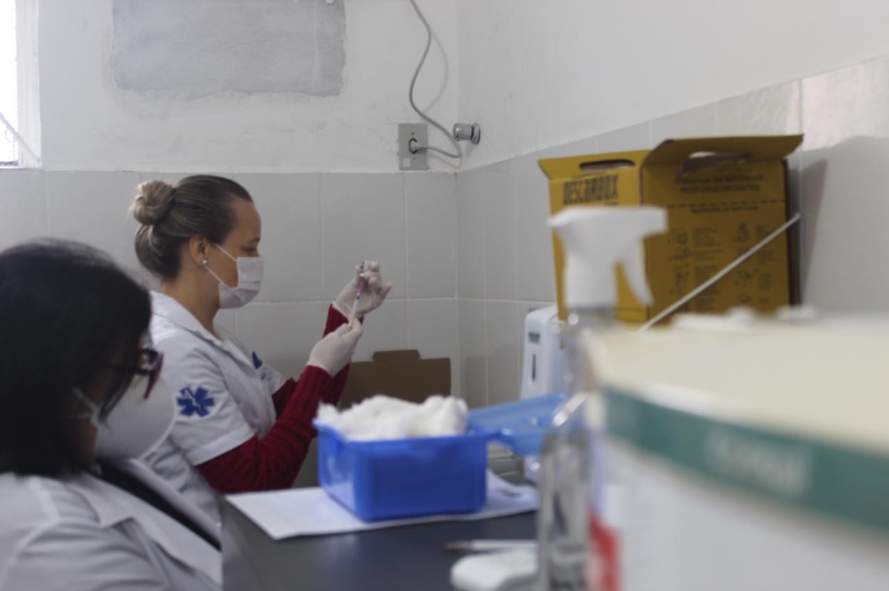 Covid-19: profissionais de saúde participam de capacitação para vacinação de crianças em Matias Barbosa