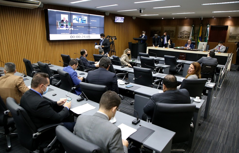 Vereadores aprovam projeto de lei que cria frota suplementar no transporte público de Natal. — Foto: Elpídio Júnior/CMN