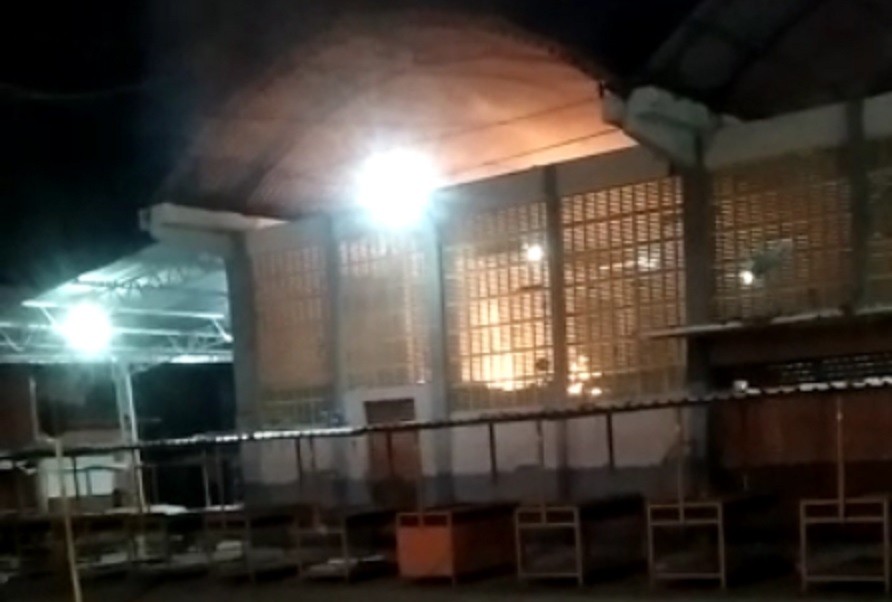 Incêndio atinge mercado central de Iguatu, no Ceará; vídeo 