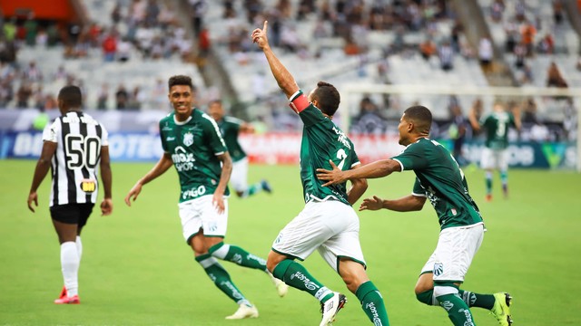 Caldense vence o Atlético-MG no Mineirão e toma a ponta do Mineiro