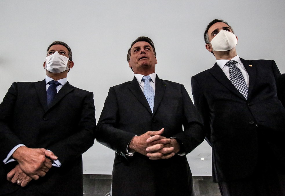 Os novos presidentes da Câmara e do Senado se reuniram nesta quarta (3) com Bolsonaro em Brasília — Foto: Gabriela Biló/Estadão Conteúdo
