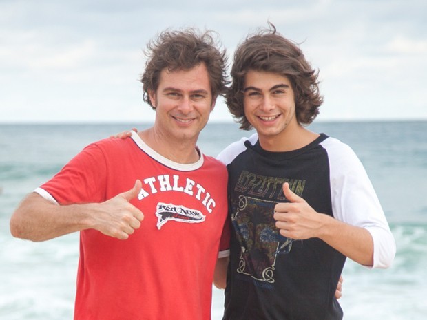 João e Rafael Vitti durante gravação de Malhação (Foto: Fabiano Battaglin / Gshow)