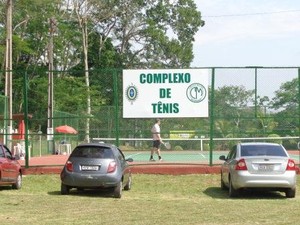 Quadras de tênis do Círculo Militar, em Rio Branco (Foto: Divulgação/Fact)
