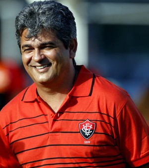 Ney Franco; Vitória (Foto: Felipe Oliveira/Divulgação/EC Vitória)