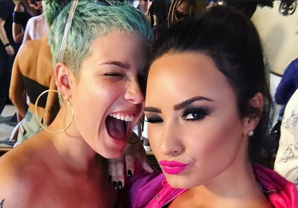 As cantoras Halsey e Demi Lovato (Foto: Instagram)