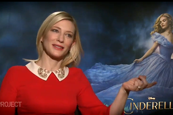 Cate Blanchett perde a paciência com jornalista e solta um palavrão durante entrevista para divulgar 'Cinderela' (Foto: Reprodução Youtube)