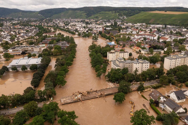 Inundação após chuvas fortes em Bad Neuenahr, na Alemanha (Foto: Dominik Ketz/Green Peace)