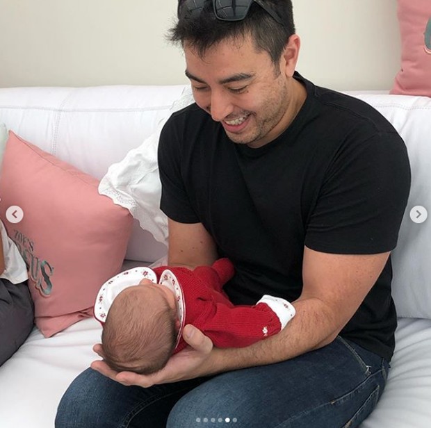 Zoe, a filhinha de Sabrina Sato e Hugo Moura, recebeu a visita da família (Foto: Reprodução Instagram) Zoe, a filhinha de Sabrina Sato e Hugo Moura, recebeu a visita da família (Foto: Reprodução Instagram)