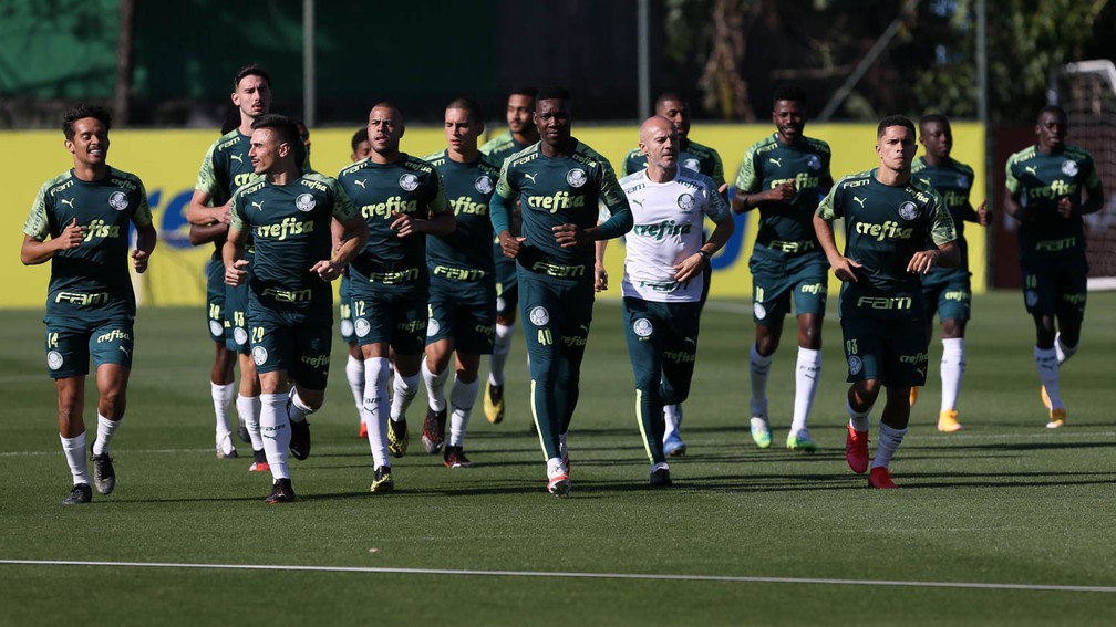 Jogadores fazem coro ao discurso de Abel e prometem Palmeiras ofensivo na Libertadores