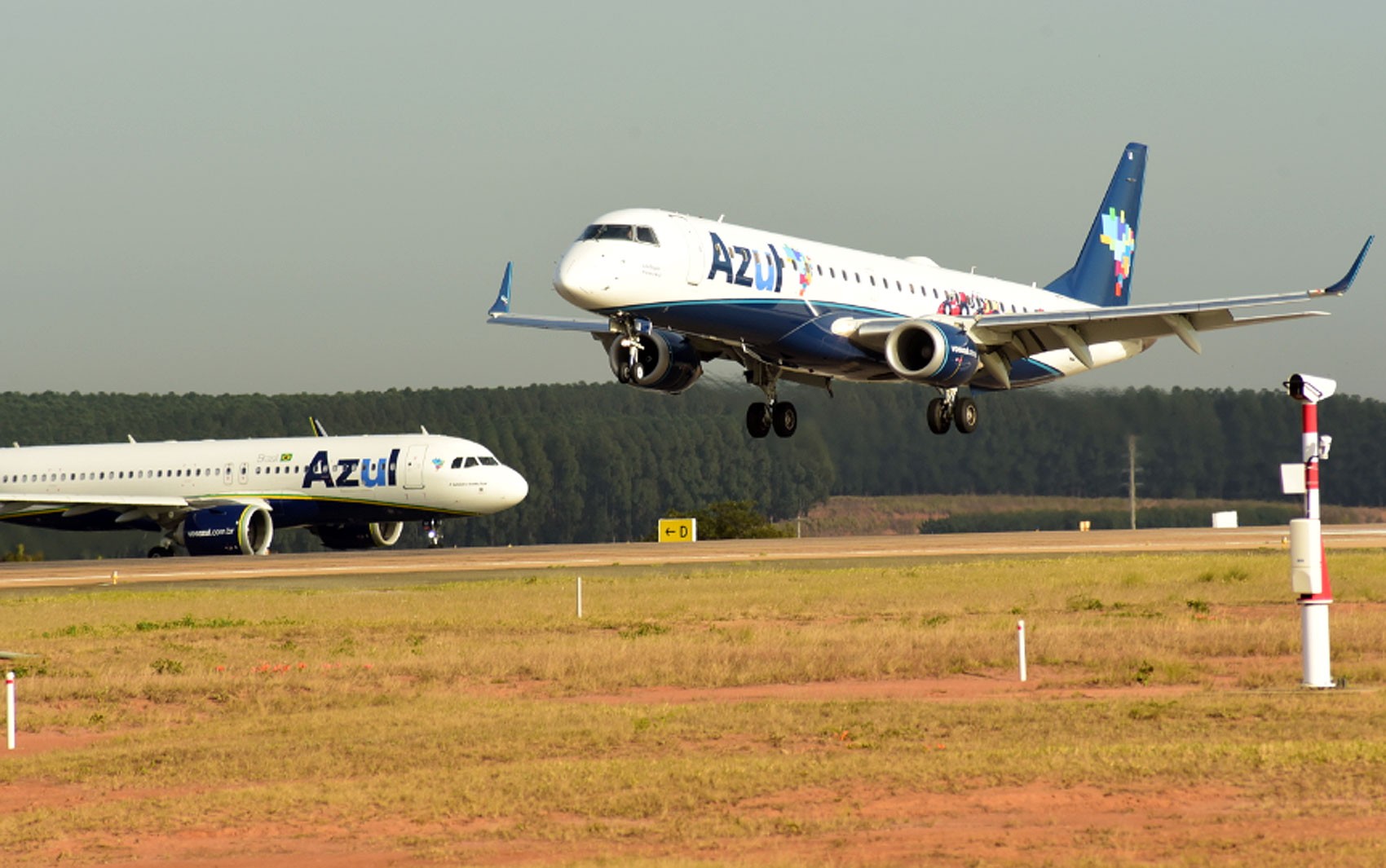 Azul anuncia corte de capacidade e suspensão de vários voos internacionais em medidas contra coronavírus thumbnail