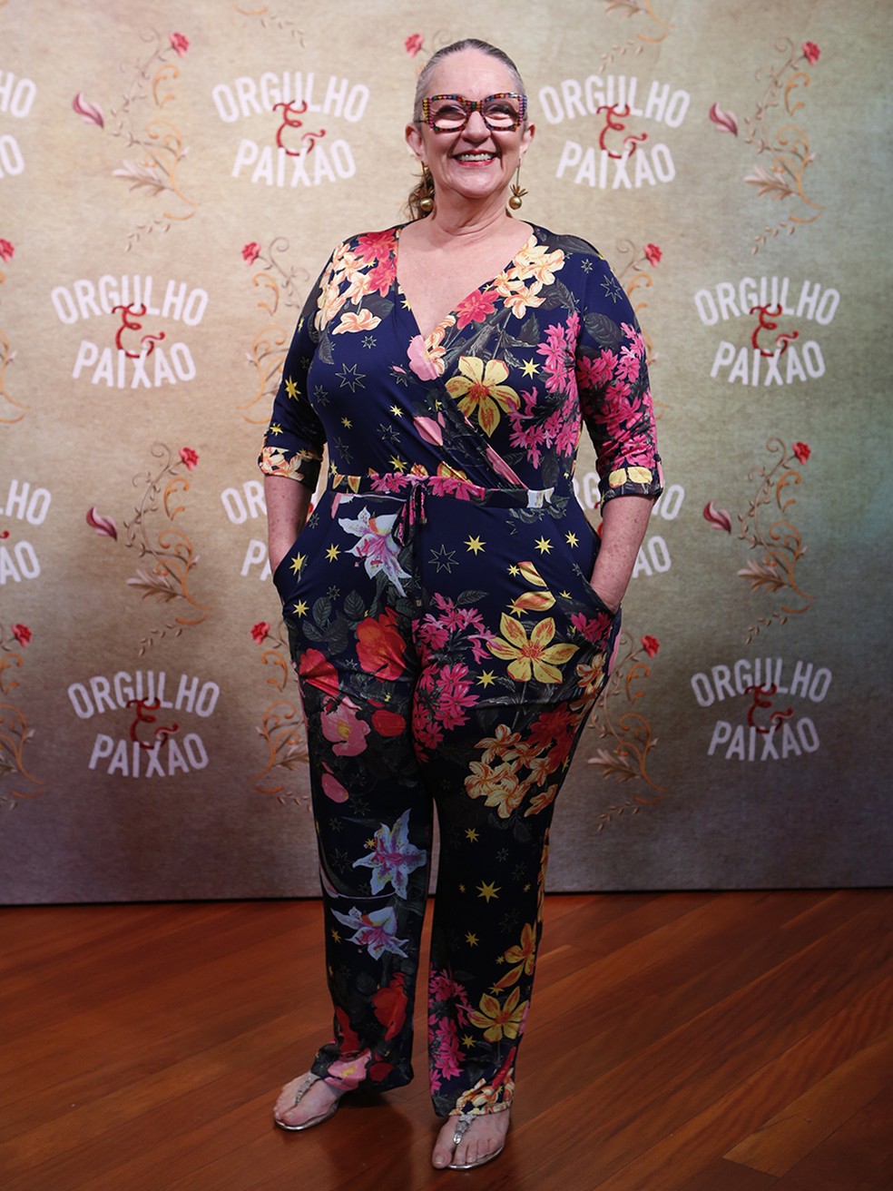 Rosane Gofman usa macacão florido (Foto: Fábio Rocha/Gshow)