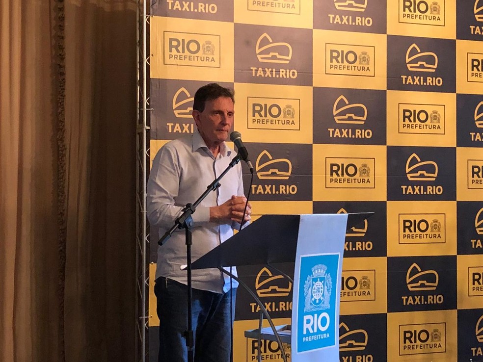 O prefeito Marcelo Crivella participou de coletiva do aplicativo TÃ¡xi.Rio. â Foto: Larissa Caetano/G1 