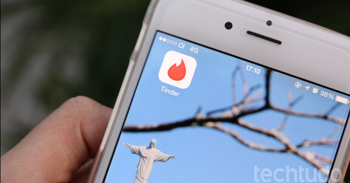 Como usar o recurso Fotos Inteligentes do Tinder (Foto: Raissa Delphim/TechTudo) 