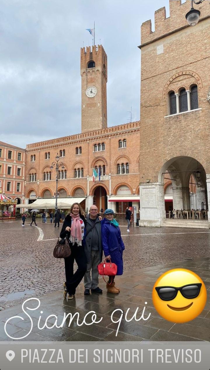 Luana Piovani passeia com os pais em Treviso, na Itália (Foto: Reprodução / Instagram)
