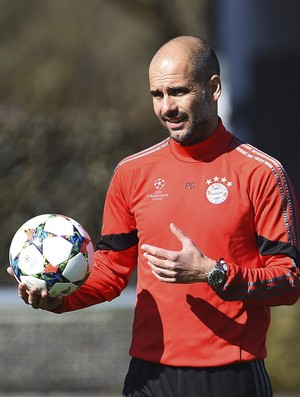 Guardiola, treinador do Bayern (Foto: EFE)