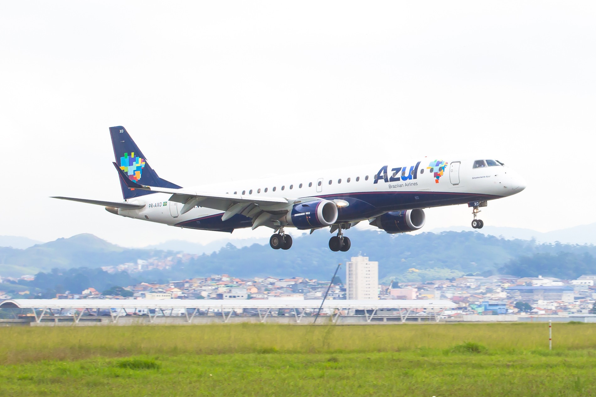 Azul retoma operações em quatro cidades e amplia malha de voos estratégicos thumbnail