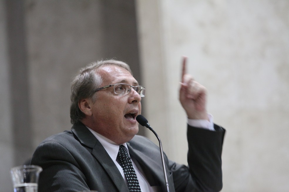 O vereador Toninho Vespoli (PSOL), autor do requerimento de CPI para investigar a obra de reforma do Vale do Anhangabaú, no Centro de São Paulo. — Foto: André Bueno/Rede Câmara/Divulgação