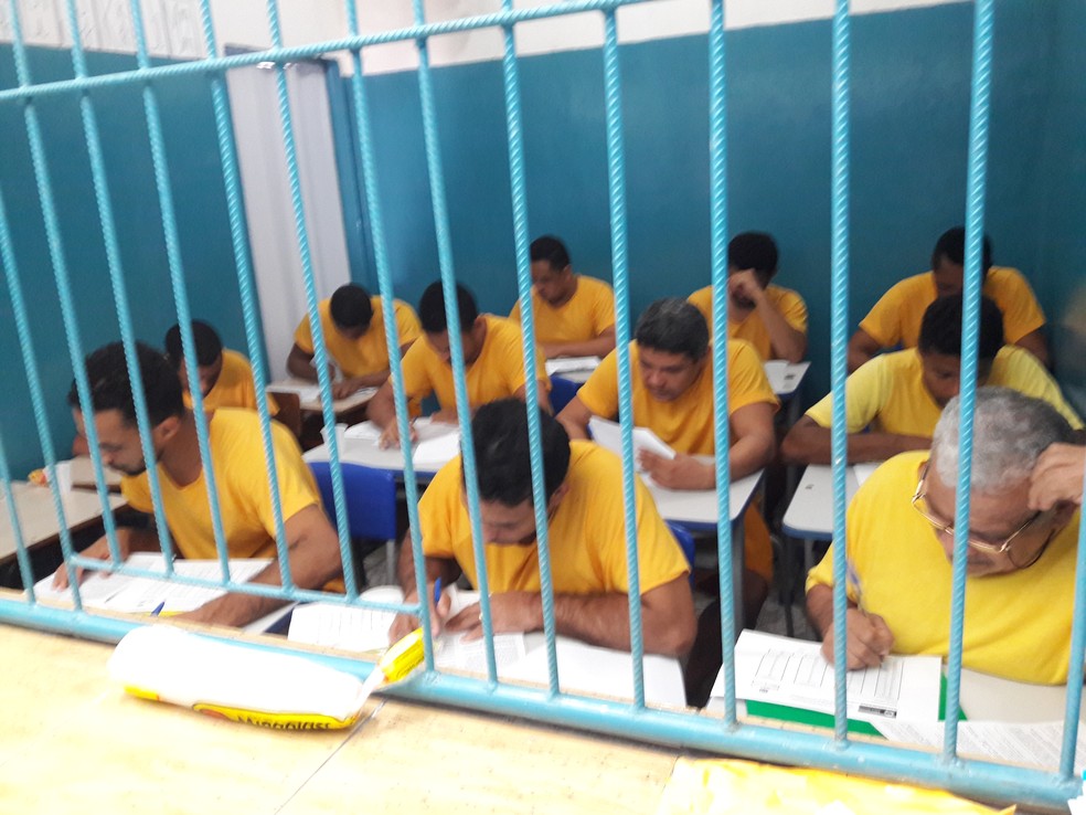 Com baixo grau de instrução, presos estudam;imagem é da cadeia pública de São Félix do Araguaia — Foto: Sesp-MT/ Assessoria