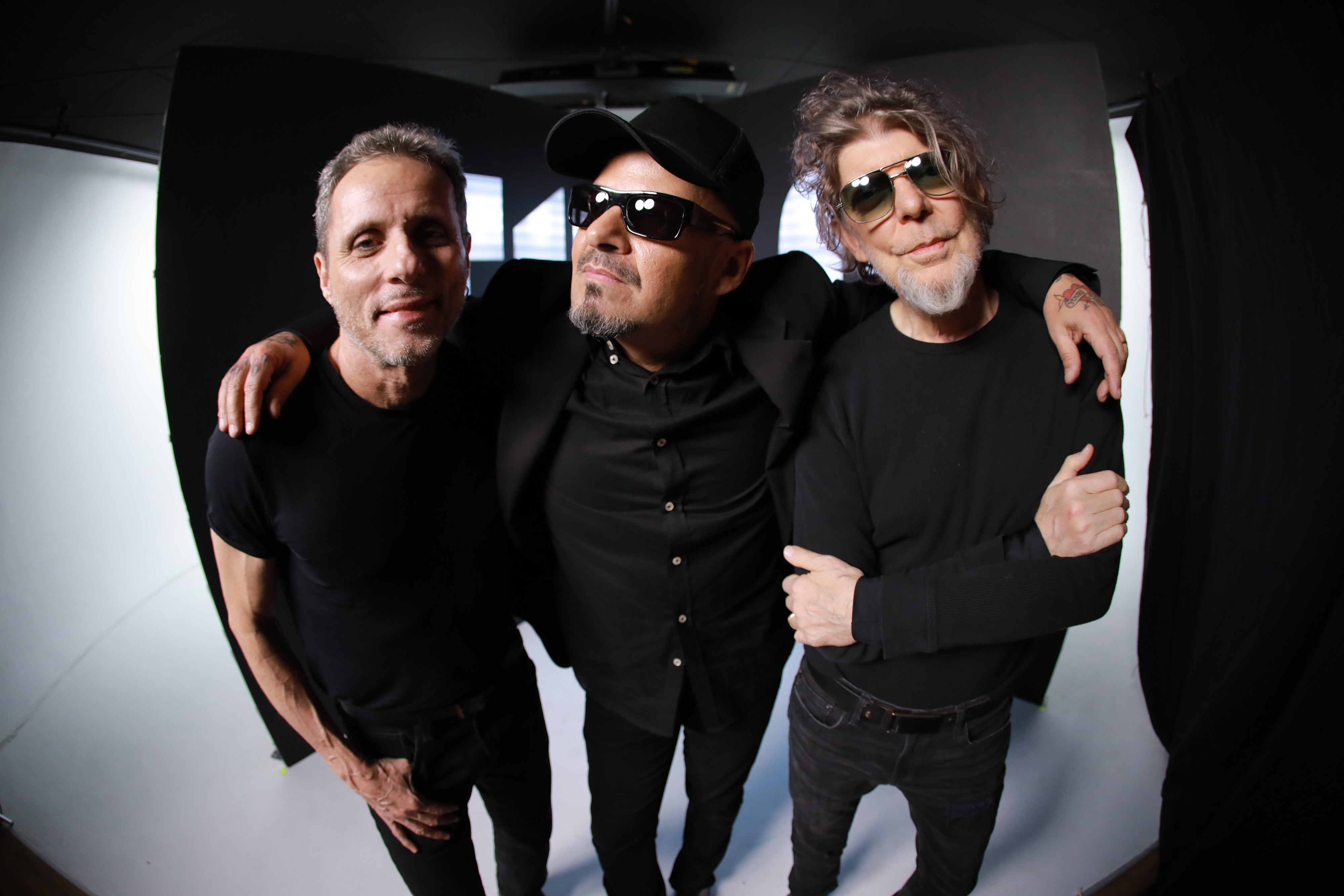 Banda Titãs lança álbum 'Olho furta-cor' em setembro com músicas inéditas