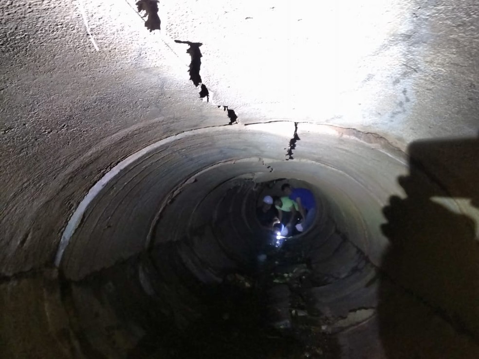 Galerias apresentam danos estruturais em Adamantina — Foto: AI/Prefeitura