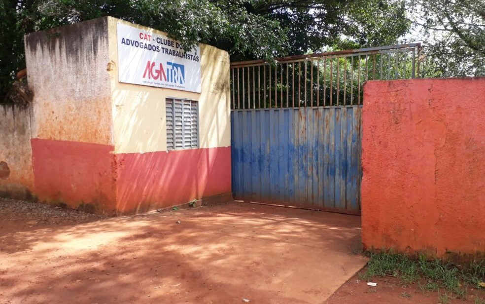 Bebe Morre Afogado Em Piscina De Clube Em Goiania Goias G1