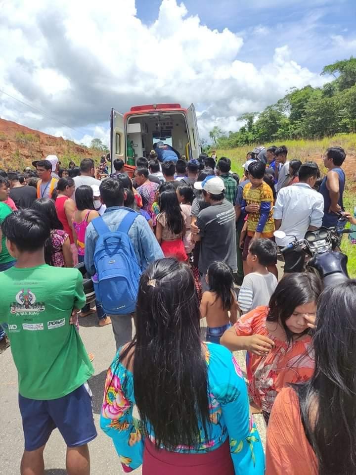 Criança indígena fica em estado grave após ser atropelada por caminhão quando voltava da escola no Acre