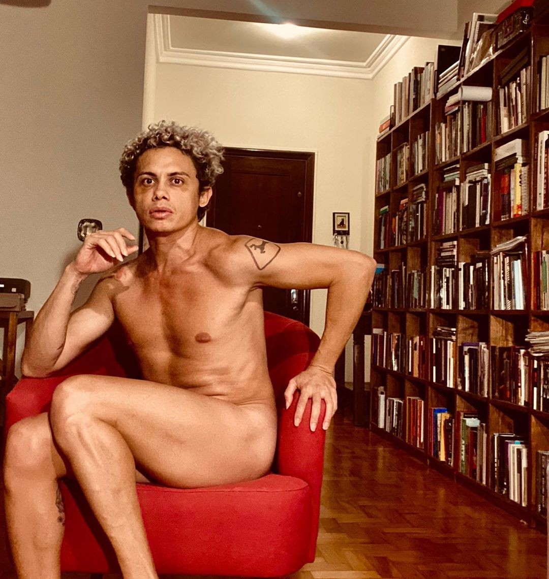 Silvério Pereira posa nu (Foto: Reprodução/ Instagram)