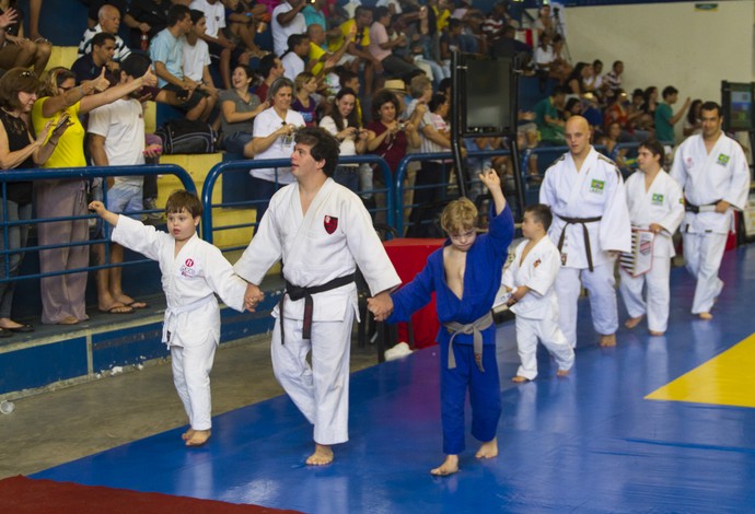 Judô para Todos homenageia Breno Viola com torneio e troféu