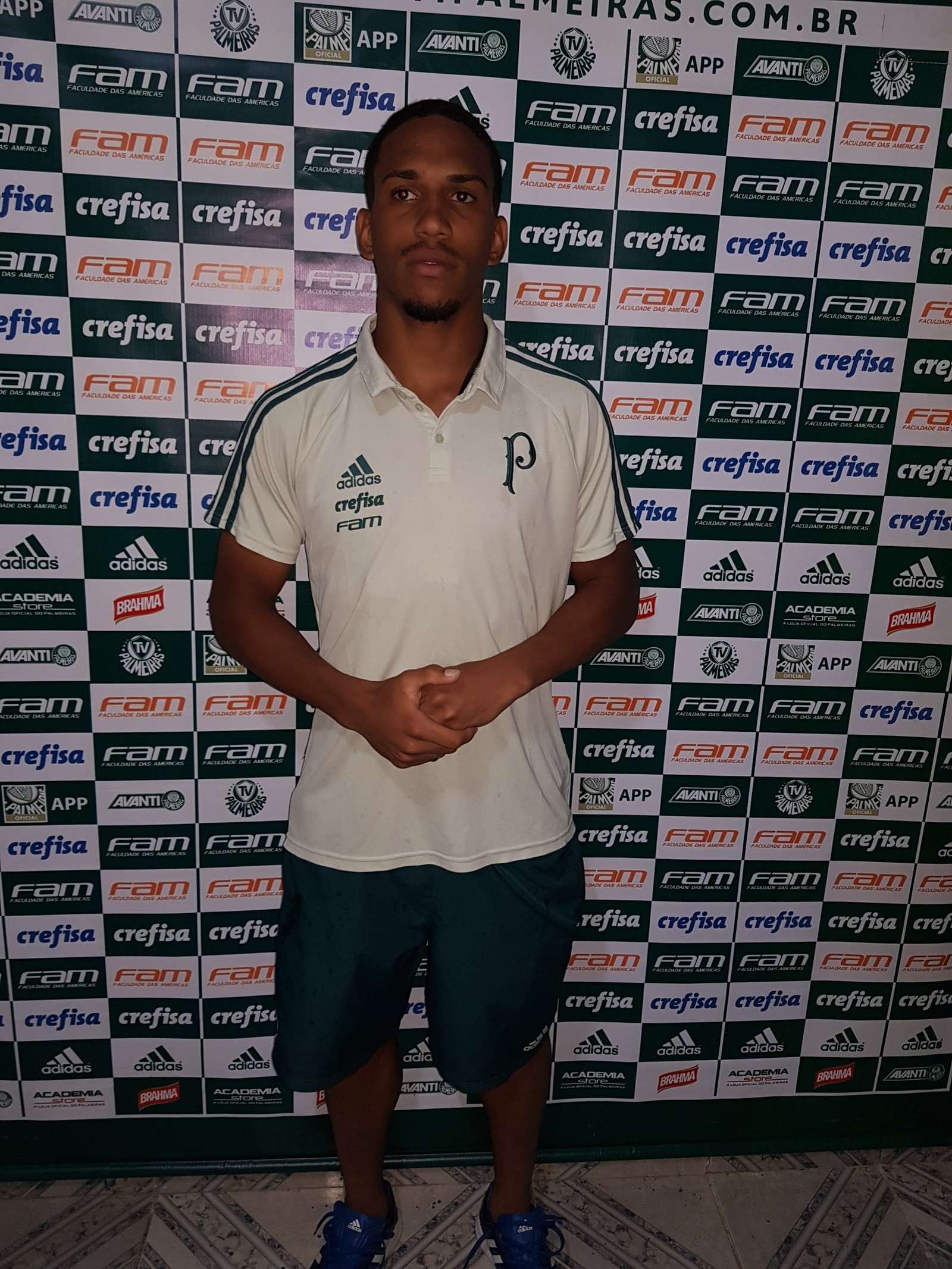 Matheus Neris se firma no Palmeiras sub-20