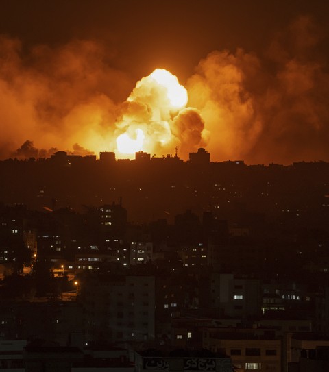 Israel e Hamas: 3º dia de conflito começa com mais de 1,1 mil mortes confirmadas
