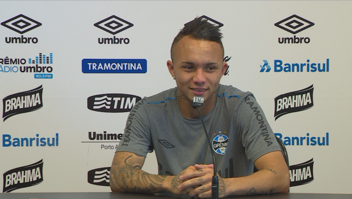 Everton se diz engasgadocom o Flu e pede Grêmio concentrado por vitória
