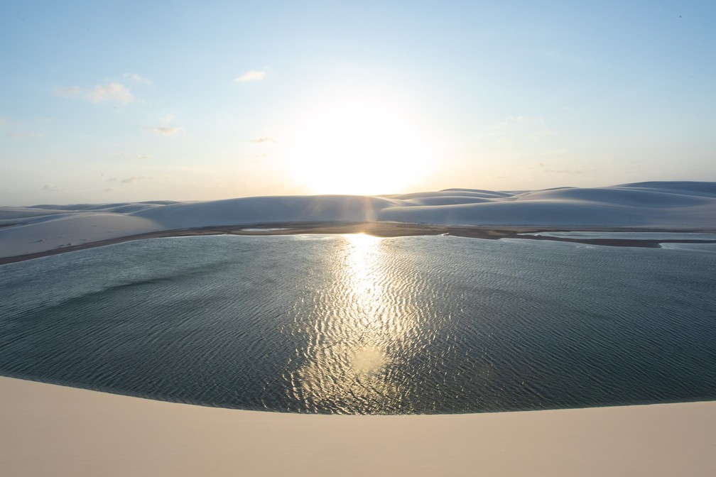 Entardecer do alto de uma das dunas do circuito Emendadas — Foto: Celso Tavares/G1