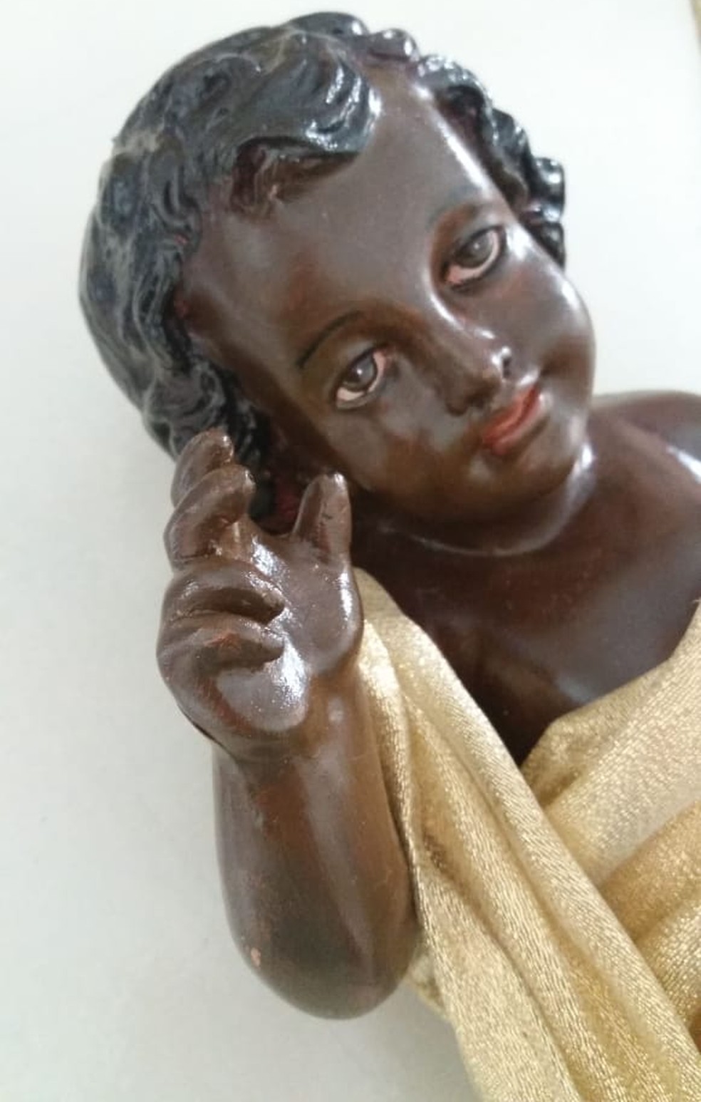 Presépio é montado com Jesus e Maria negros na Paróquia de Santa Rita de Cássia — Foto: Regina Turino/Cedida 