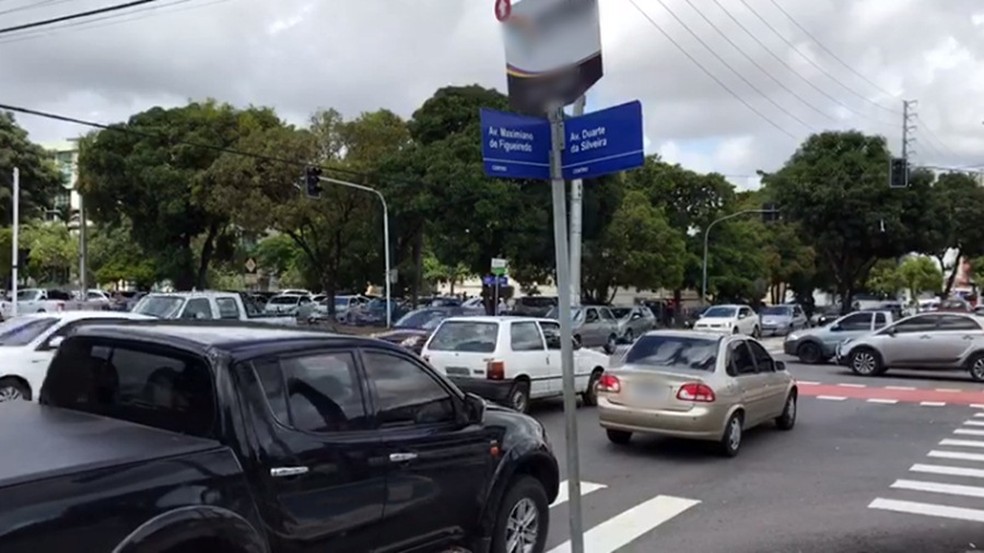 'ApagÃ£o' em JoÃ£o Pessoa afetou semÃ¡foros e congestionou trÃ¢nsito em vÃ¡rios pontos da capital (Foto: Walter Paparazzo/G1)