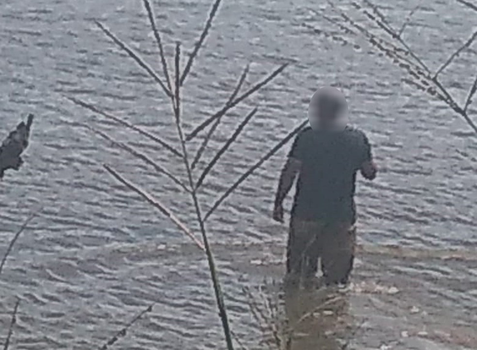 Fiscalização flagra pesca irregular no Rio Paranapanema — Foto: Polícia Ambiental 