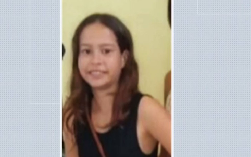 Menina de 11 anos morreu afogada enquanto brincava no rio São Francisco, em Sento Sé, no norte da Bahia — Foto: Reprodução/TV Bahia